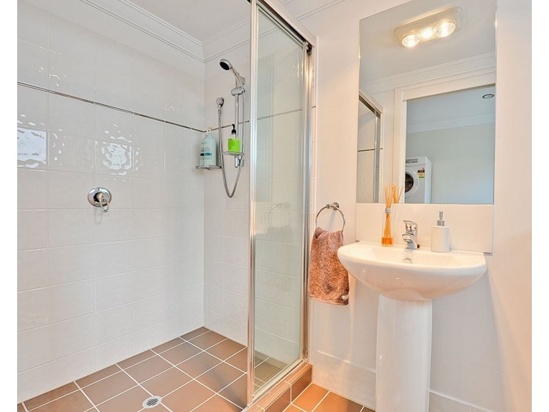 9 Reid Street, Windsor QLD 4030