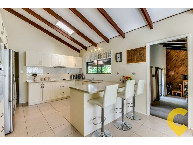 8 Shoalhaven Avenue, Springwood QLD 4127