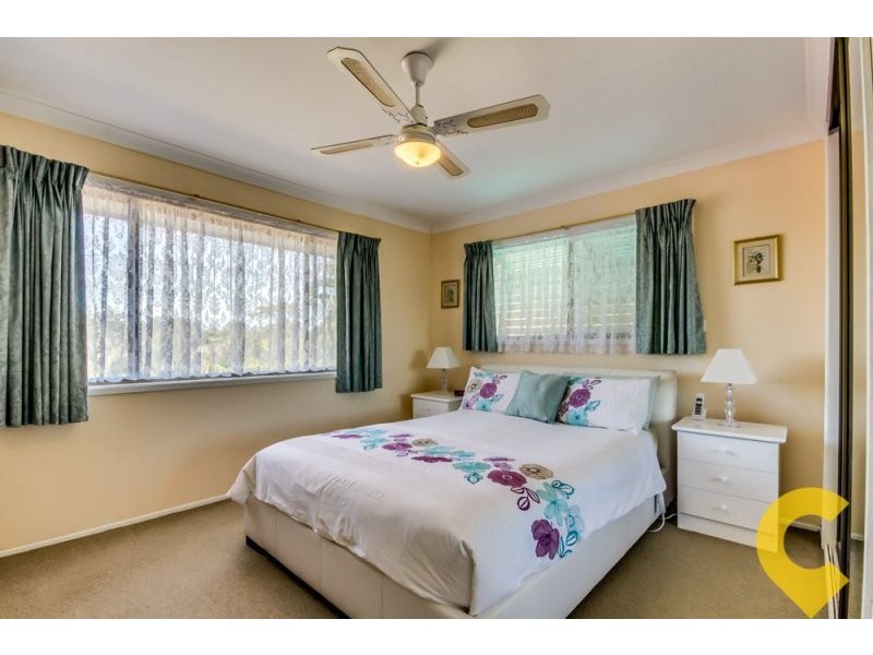 8 Shoalhaven Avenue, Springwood QLD 4127