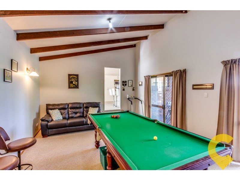 8 Shoalhaven Avenue, Springwood QLD 4127