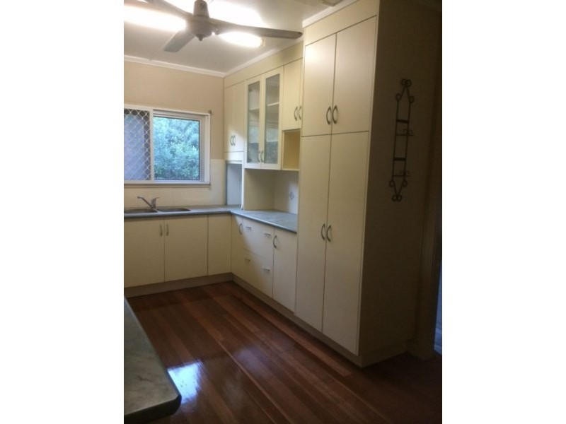 15 Ellerdale Street, Aspley QLD 4034