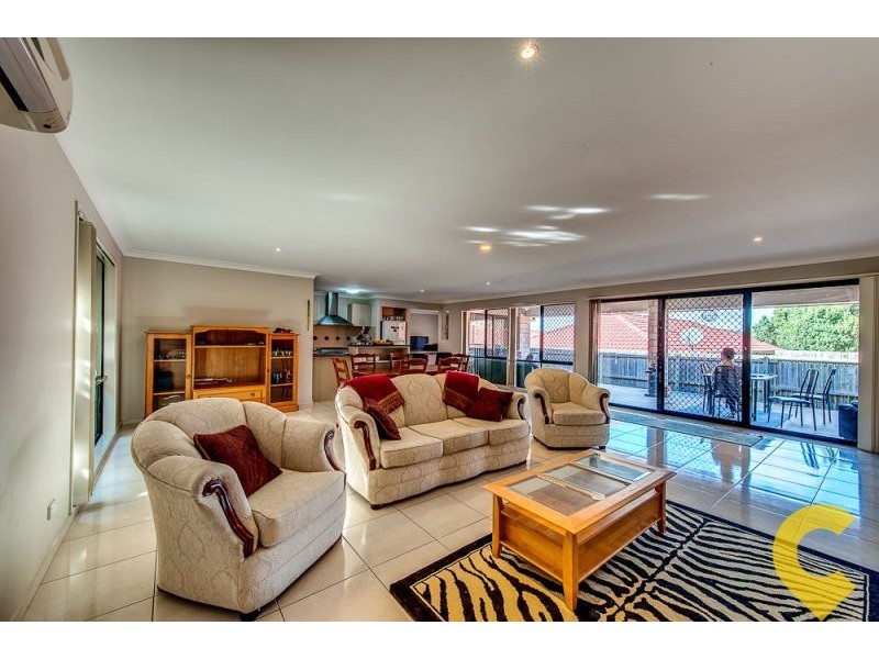 3 Chevron Close, Forest Lake QLD 4078