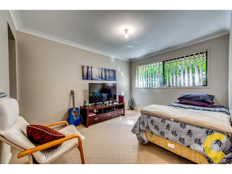 3 Chevron Close, Forest Lake QLD 4078