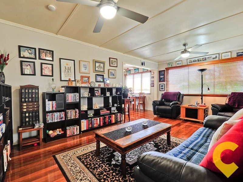 27 Sarina Street, Stafford Heights QLD 4053