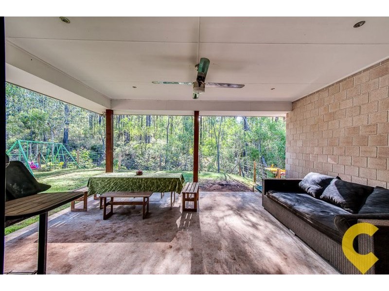 5 Senna Close, Pine Mountain QLD 4306