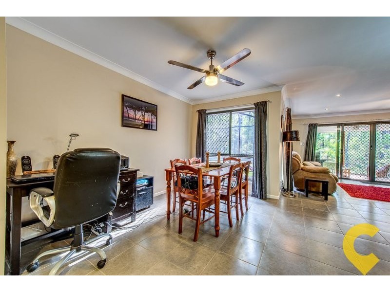 5 Senna Close, Pine Mountain QLD 4306