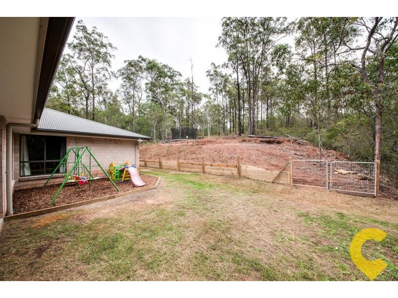 5 Senna Close, Pine Mountain QLD 4306