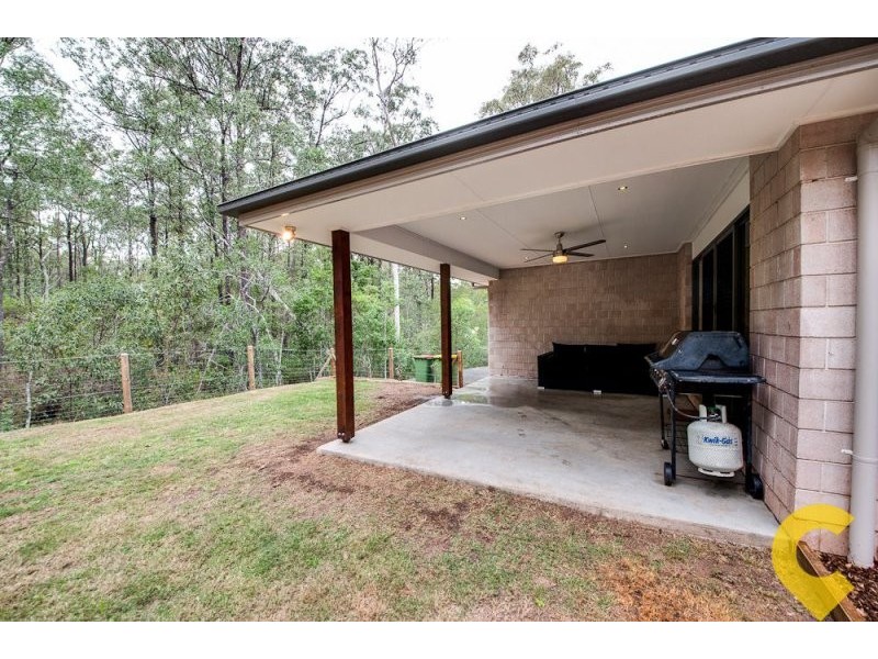 5 Senna Close, Pine Mountain QLD 4306