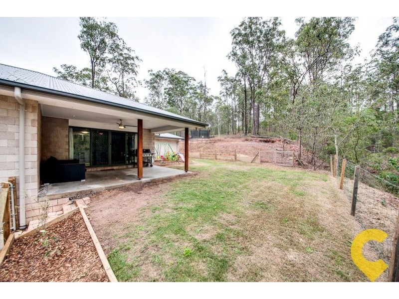 5 Senna Close, Pine Mountain QLD 4306