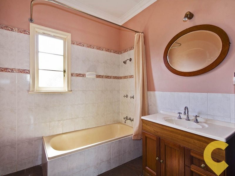 25 Buddina Street, Stafford QLD 4053