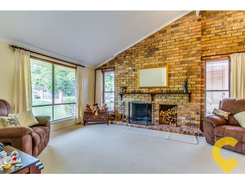 24 Bradley Street, Springwood QLD 4127