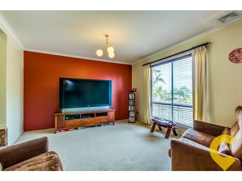 24 Bradley Street, Springwood QLD 4127