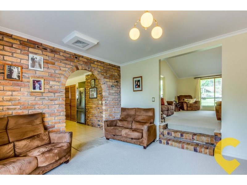 24 Bradley Street, Springwood QLD 4127