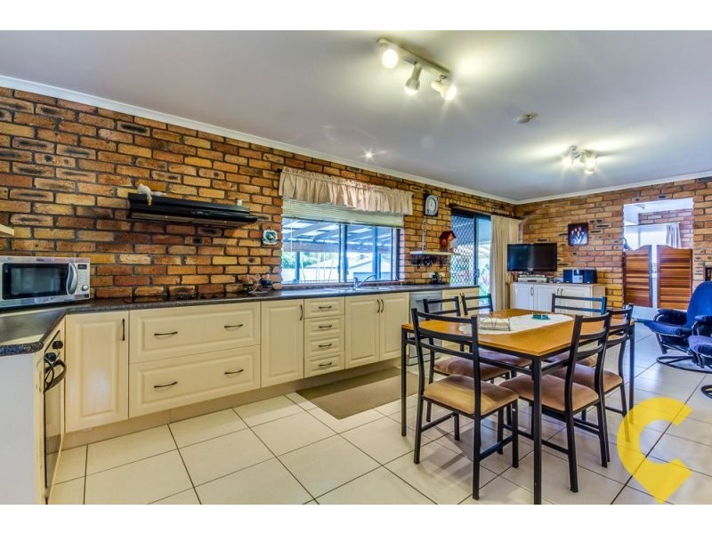 24 Bradley Street, Springwood QLD 4127