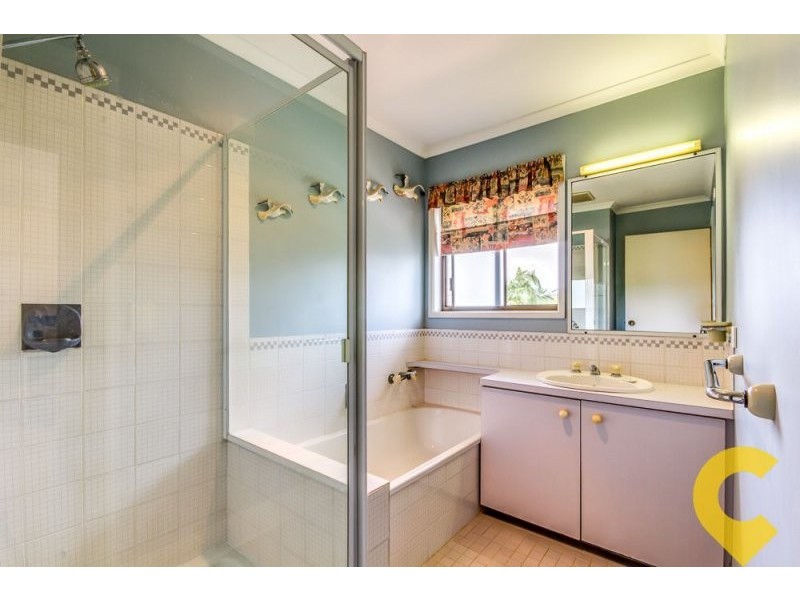 24 Bradley Street, Springwood QLD 4127