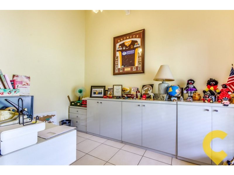 24 Bradley Street, Springwood QLD 4127