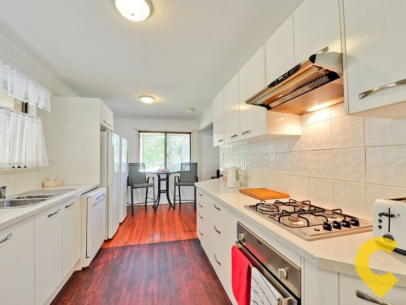 6 Alawara Street, Petrie QLD 4502