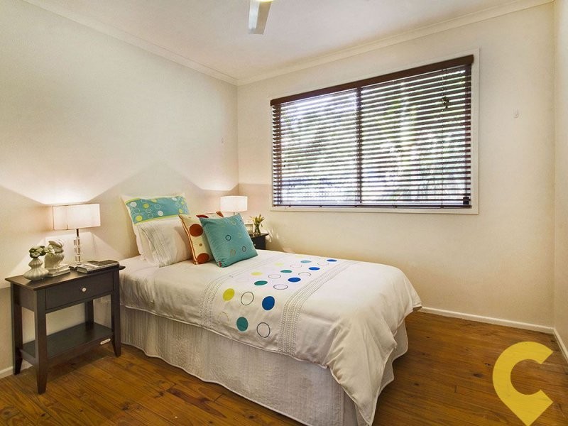 33 Yathong Court, Arana Hills QLD 4054