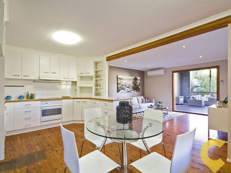 33 Yathong Court, Arana Hills QLD 4054