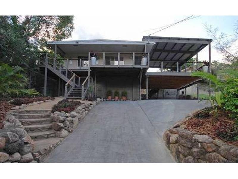 33 Yathong Court, Arana Hills QLD 4054