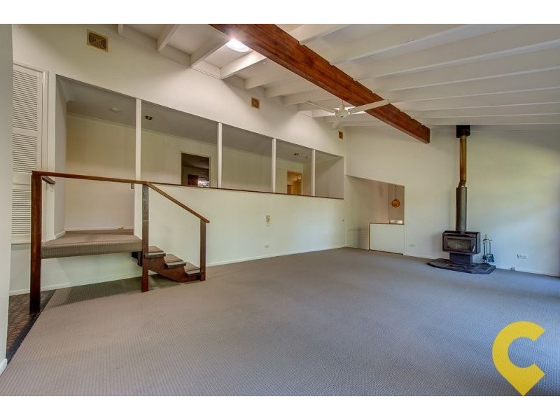 25 Clarina Street, Chapel Hill QLD 4069