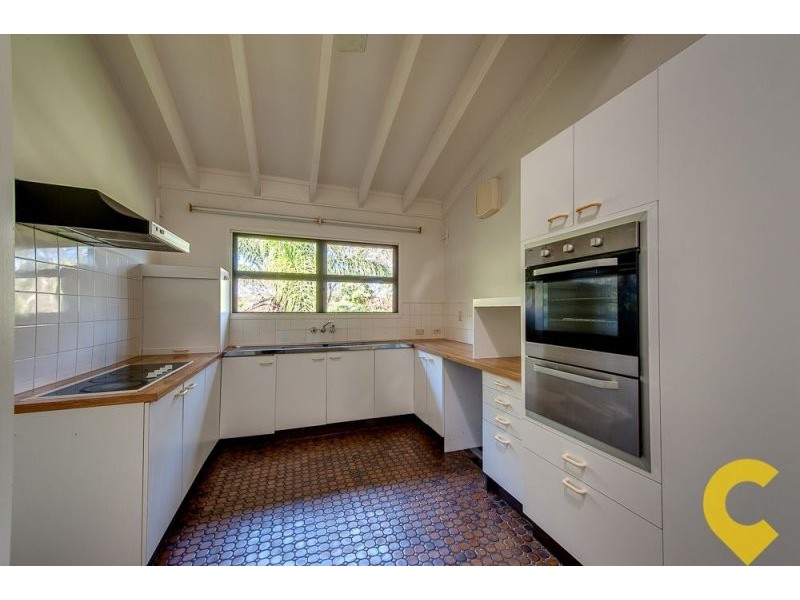 25 Clarina Street, Chapel Hill QLD 4069