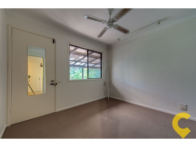 25 Clarina Street, Chapel Hill QLD 4069