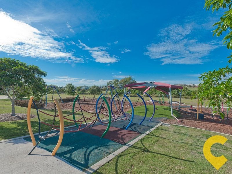 11 Castlewellan Circuit, Warner QLD 4500