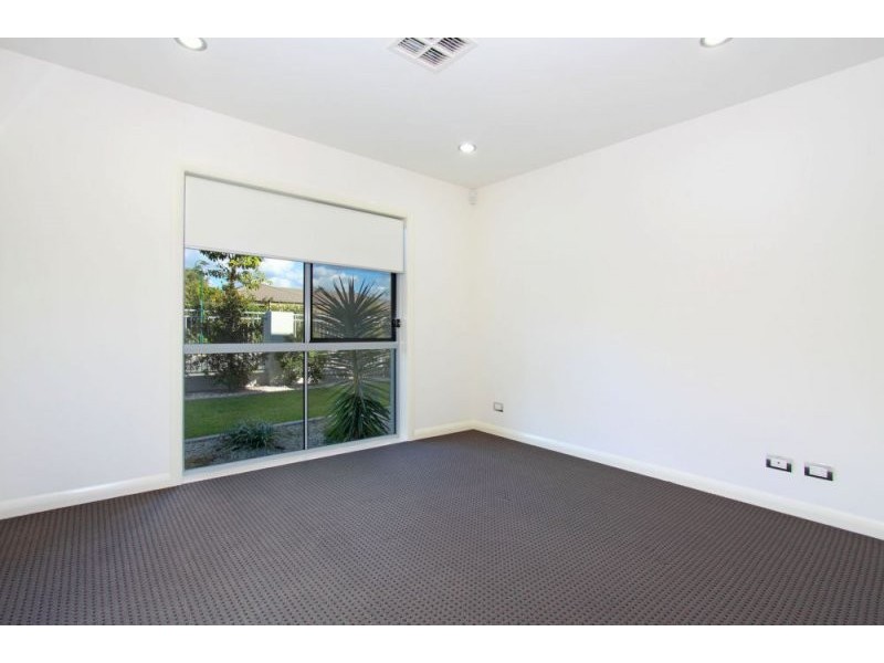 2 Dannenberg Street, Carseldine QLD 4034