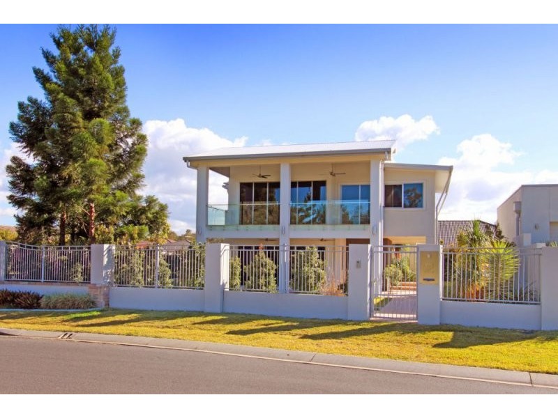 2 Dannenberg Street, Carseldine QLD 4034