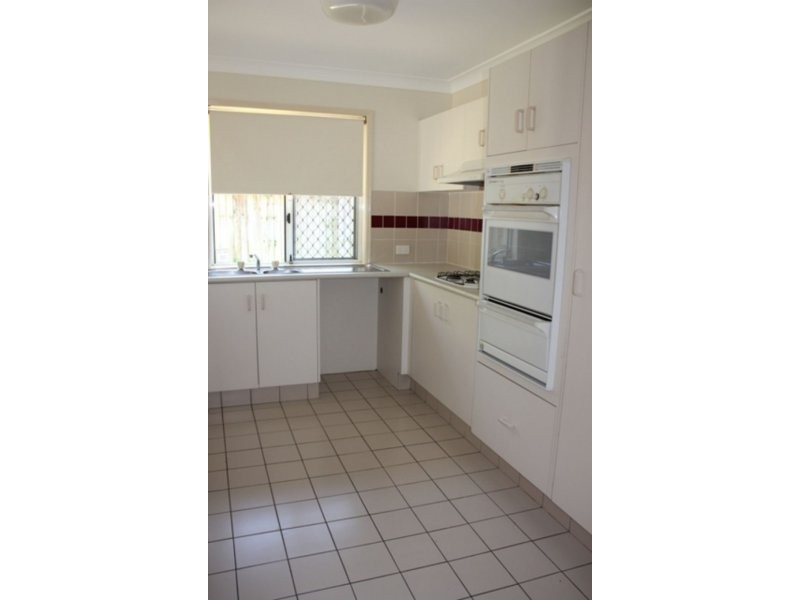 7 Huon Street, Forest Lake QLD 4078