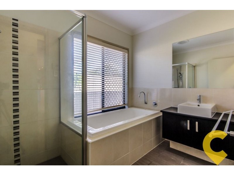 379 Benhiam Street, Calamvale QLD 4116