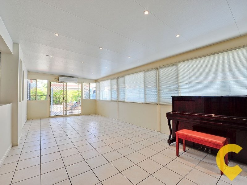 68 Lawn Terrace, Capalaba QLD 4157