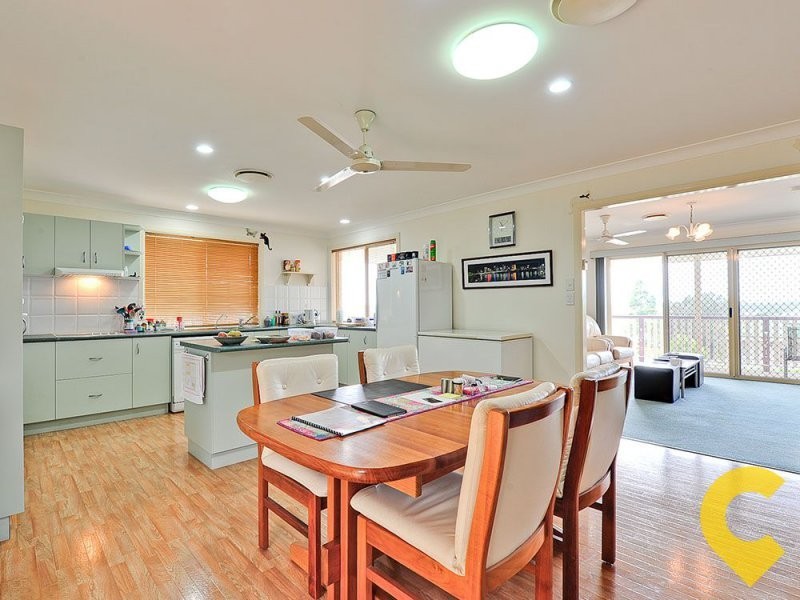 32 Paramount Drive, Warner QLD 4500
