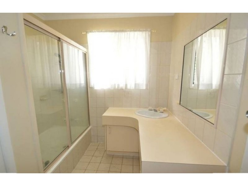 24 Mactay St, Woodridge QLD 4114