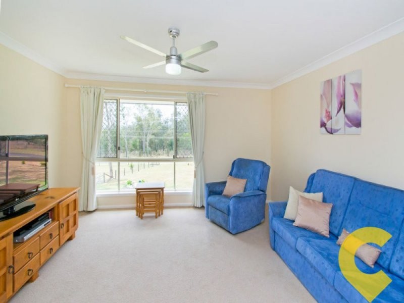 3 Janet Close, Fernvale QLD 4306