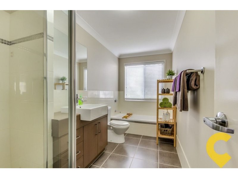 4/26-28 Laughlin Street, Kingston QLD 4114