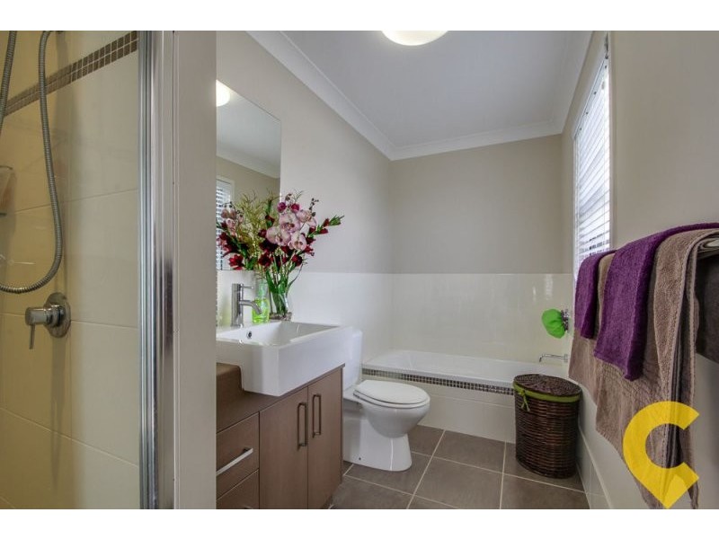 4/26-28 Laughlin Street, Kingston QLD 4114