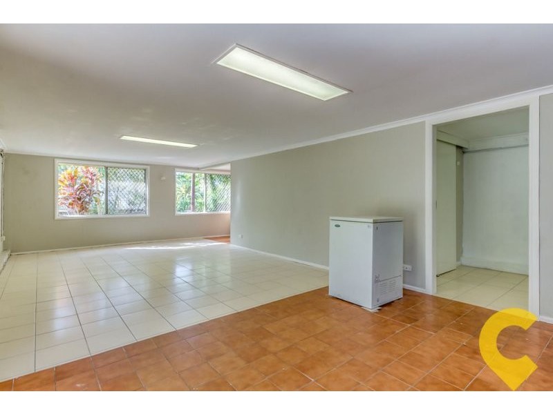 33 Rowanda St, Slacks Creek QLD 4127