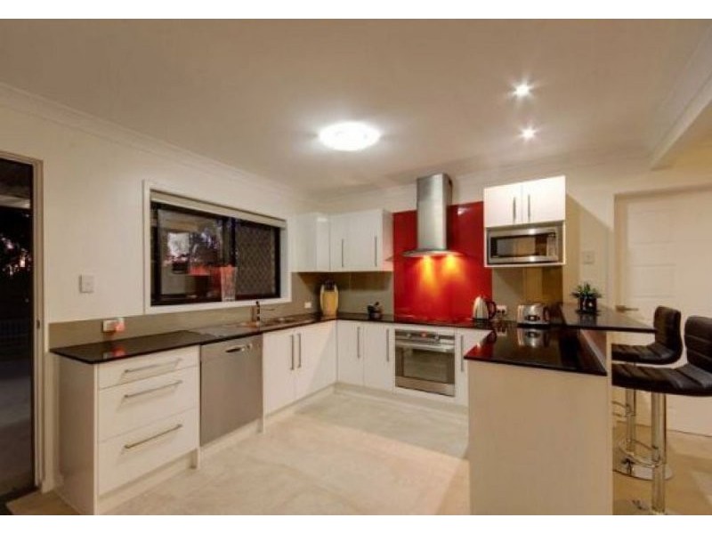 170 Trouts Road, Stafford Heights QLD 4053