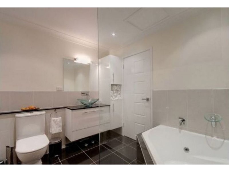 170 Trouts Road, Stafford Heights QLD 4053