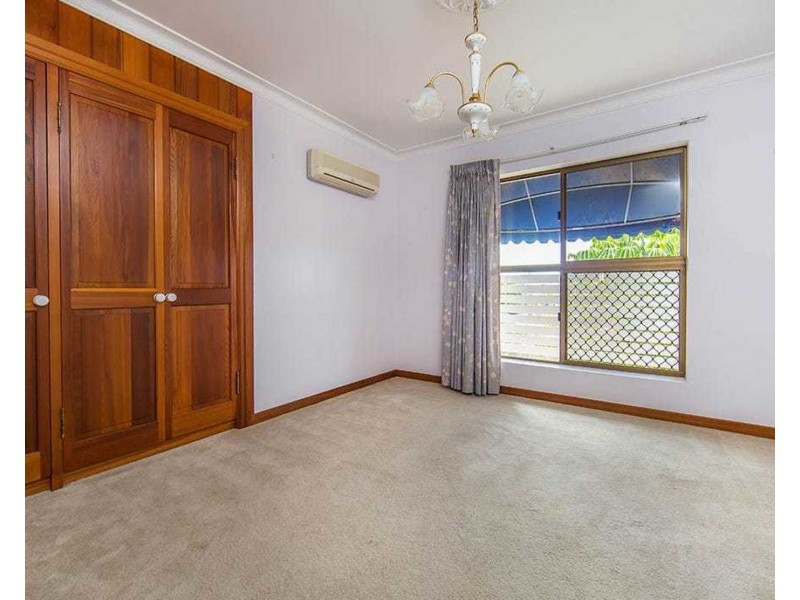 64 Karloff Drive, Stafford Heights QLD 4053