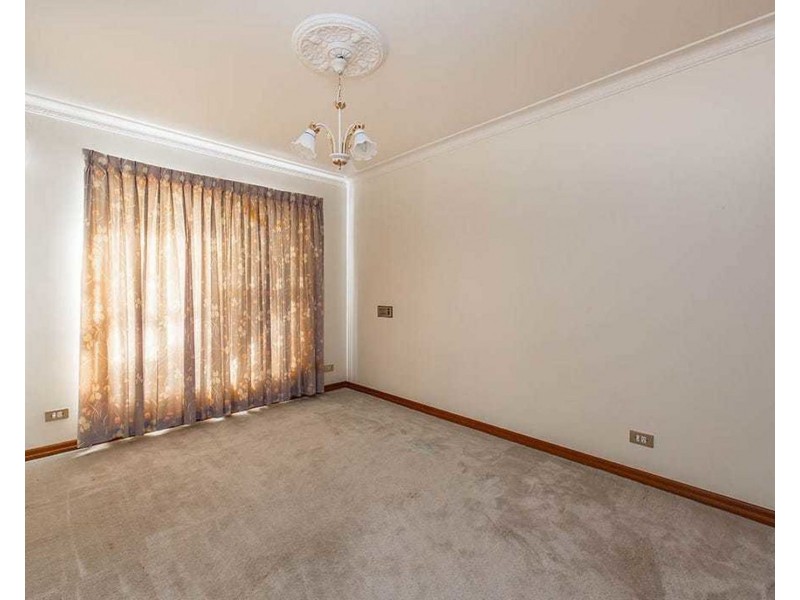 64 Karloff Drive, Stafford Heights QLD 4053