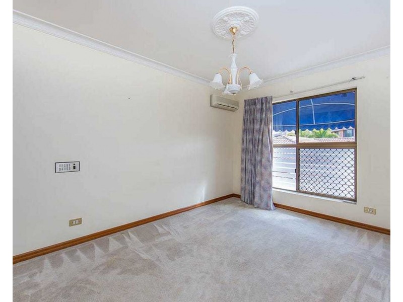 64 Karloff Drive, Stafford Heights QLD 4053