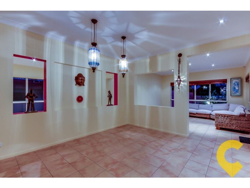 25b Parnassus Street, Robertson QLD 4109