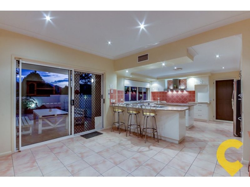 25b Parnassus Street, Robertson QLD 4109