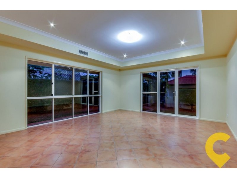 25b Parnassus Street, Robertson QLD 4109