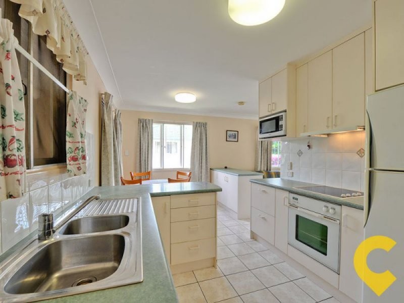 98 Adelaide Street, Carina QLD 4152