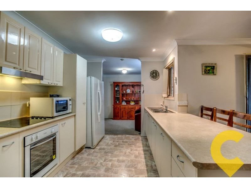 5 Robinson Court, Berrinba QLD 4117