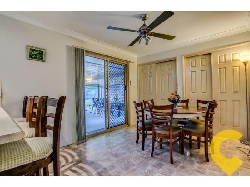 5 Robinson Court, Berrinba QLD 4117